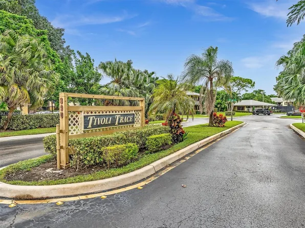 523 Trace Cir APT 201, Deerfield Beach, FL 33441