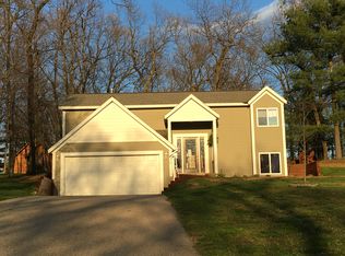 11370 N Bailey Valley Dr NE, Greenville, MI 48838