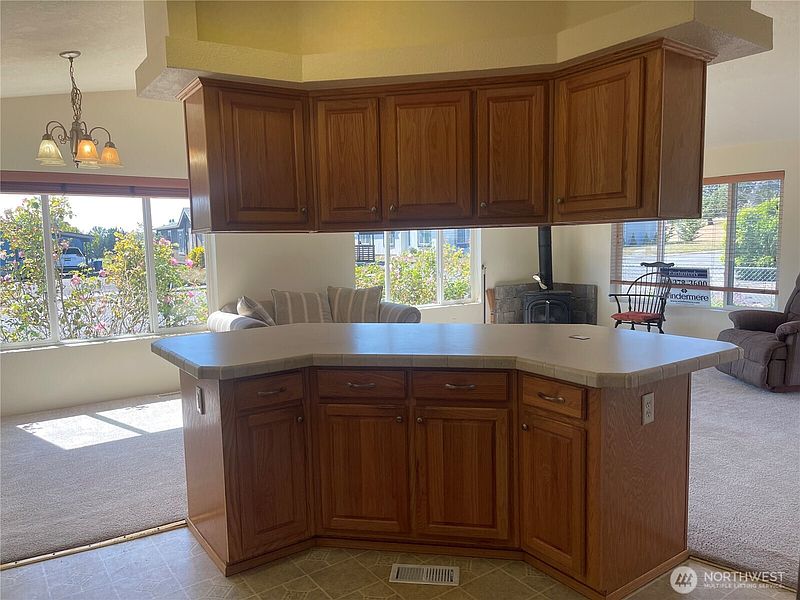 3rd image of 1785 Douglas Road #60