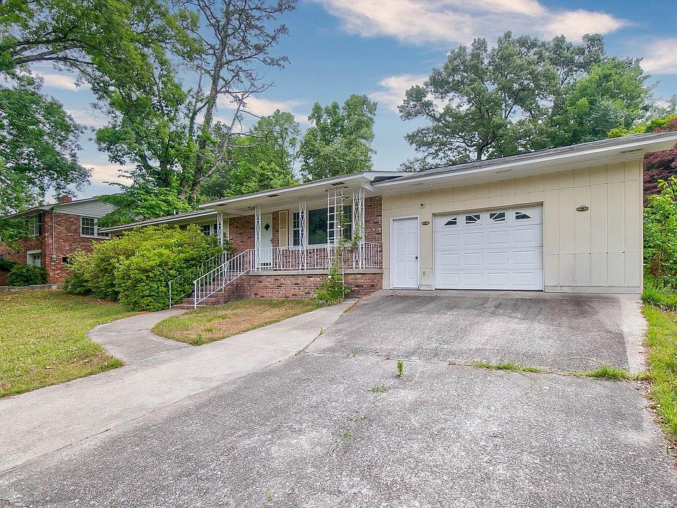 1st image of 1134 Woodland Dr