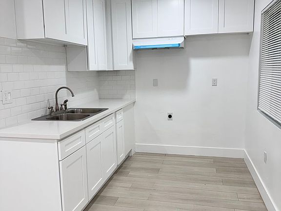 5th image of 2107 Sepulveda Blvd APT 6