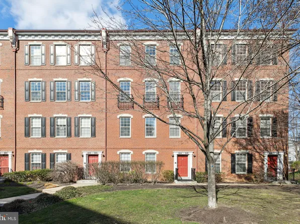 315 Admirals Way, Philadelphia, PA 19146