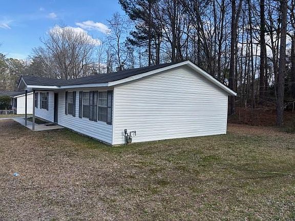 2nd image of 1071 Alexander St