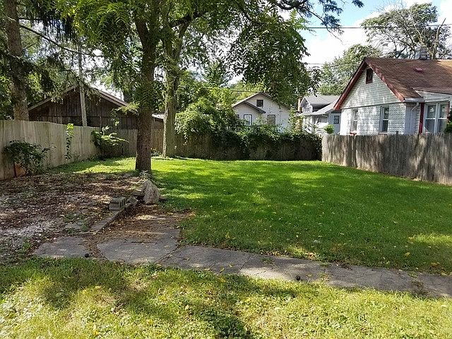 2nd image of 1421 Cornelius Ave