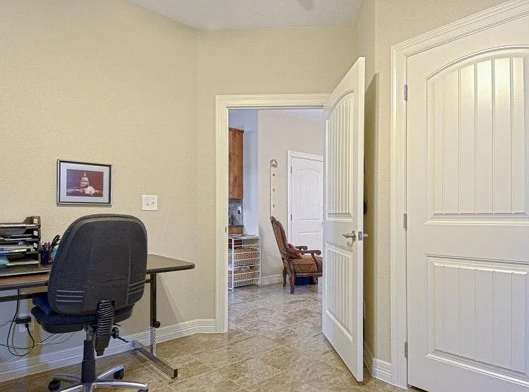 Office/Bedroom 1