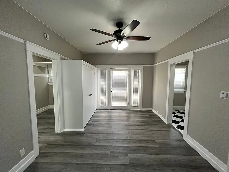 1904 E Bermuda St #8 — Photo 5