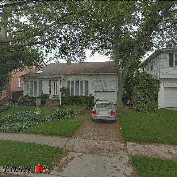 1st image of 373 Mayfair Dr