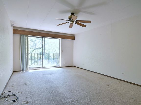 3rd image of 5S040 Pebblewood Ln APT W508