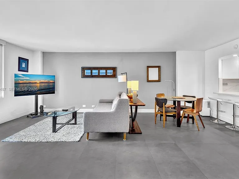 2301 Collins Ave #1543 — Photo 15