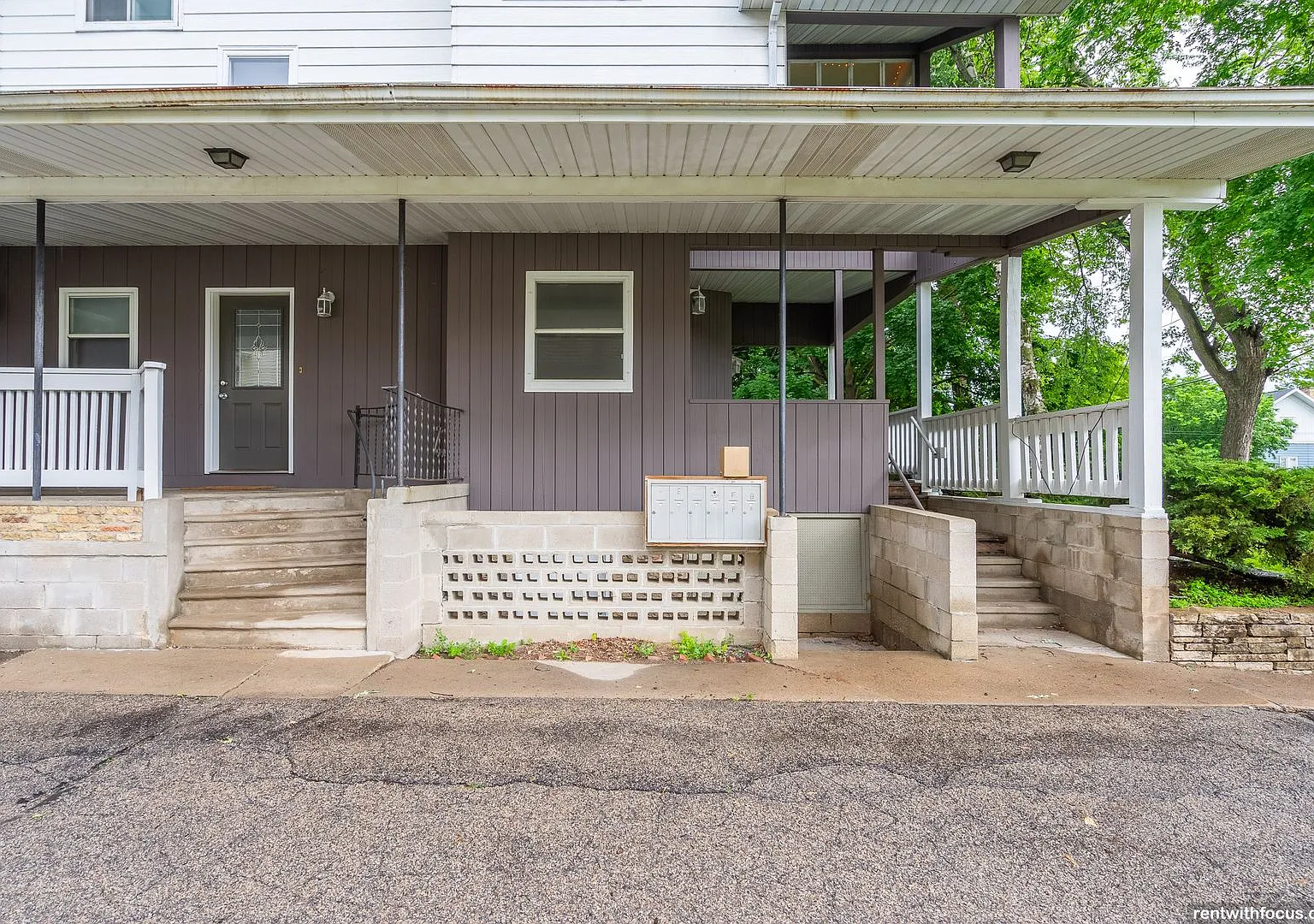 536 Algoma Blvd — Photo 4