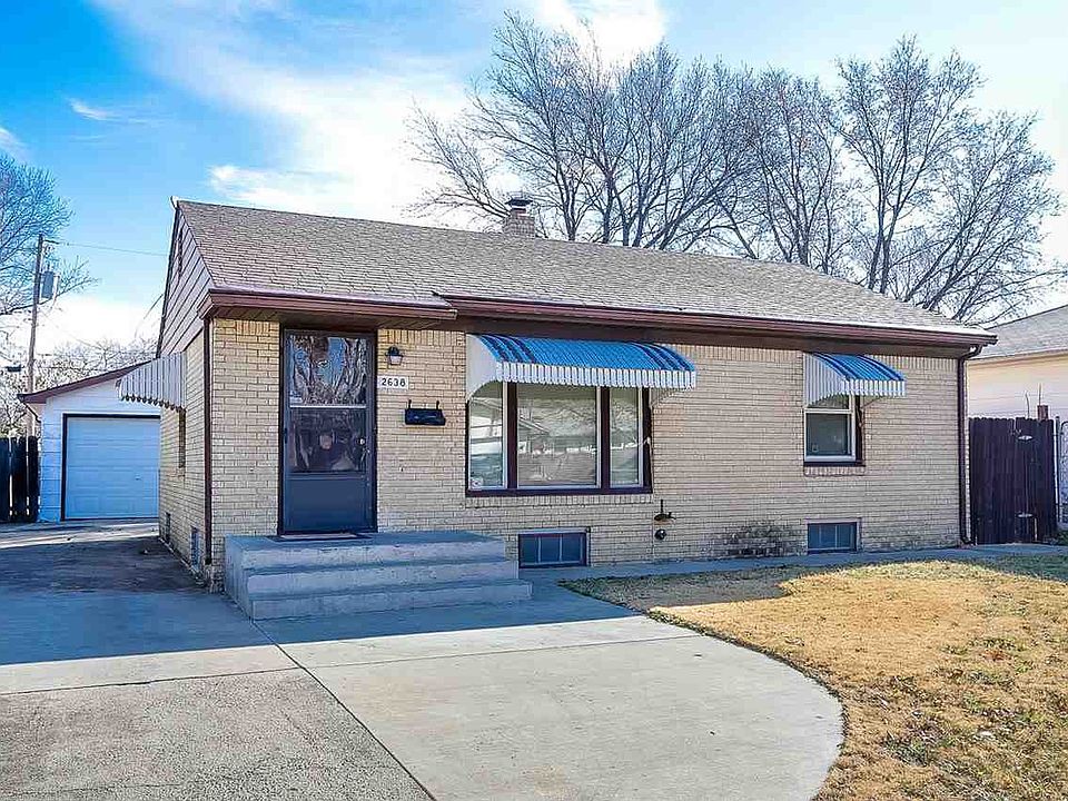 2nd image of 2638 N Hood Ave