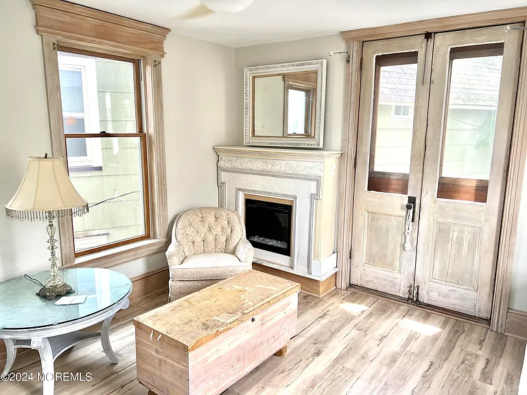 100 Lake Ave — Photo 13