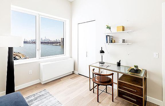 5th image of 5241 Center Blvd APT 2108