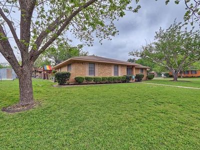 815 Randall St, Taylor, TX, 76574