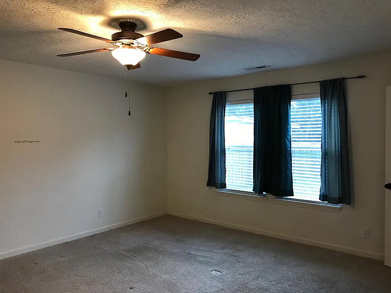 2385 Fleming Dr — Photo 7