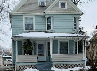 222 Howe St, Elyria, OH 44035