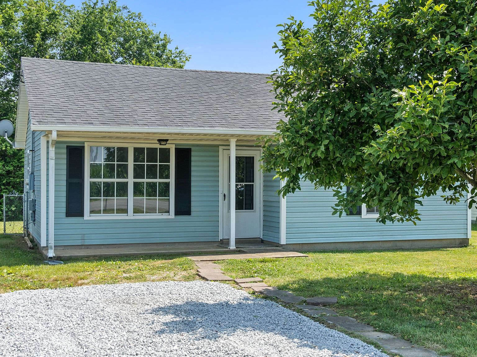 987 Stateline Rd, Oak Grove, KY 42262 Zillow