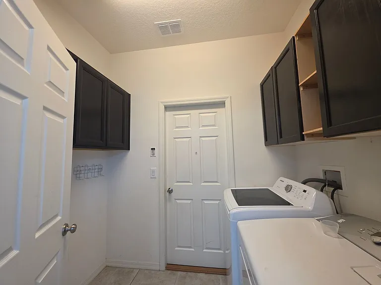 17545 Buckingham Garden Dr — Photo 16