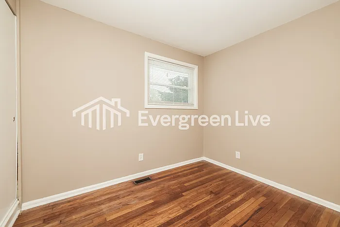 1641 Edendale Rd — Photo 10