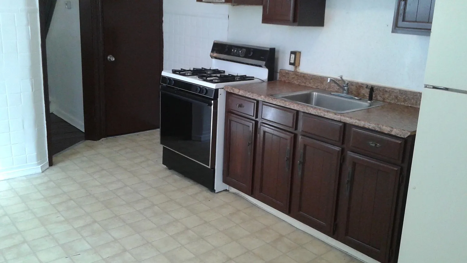 526 W Lafayette St photo 1