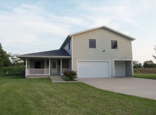 2397 Indian Grass Rd, Morris, IL 60450