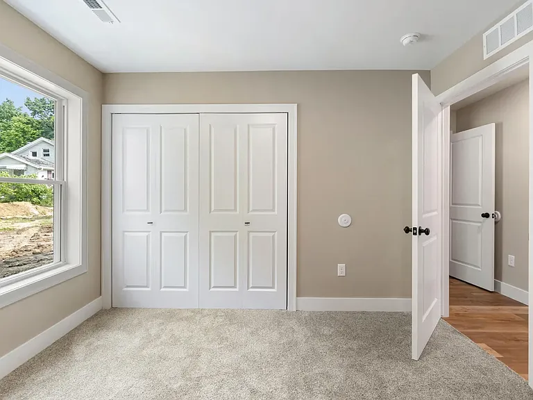 204 N Van Dorn St — Photo 18