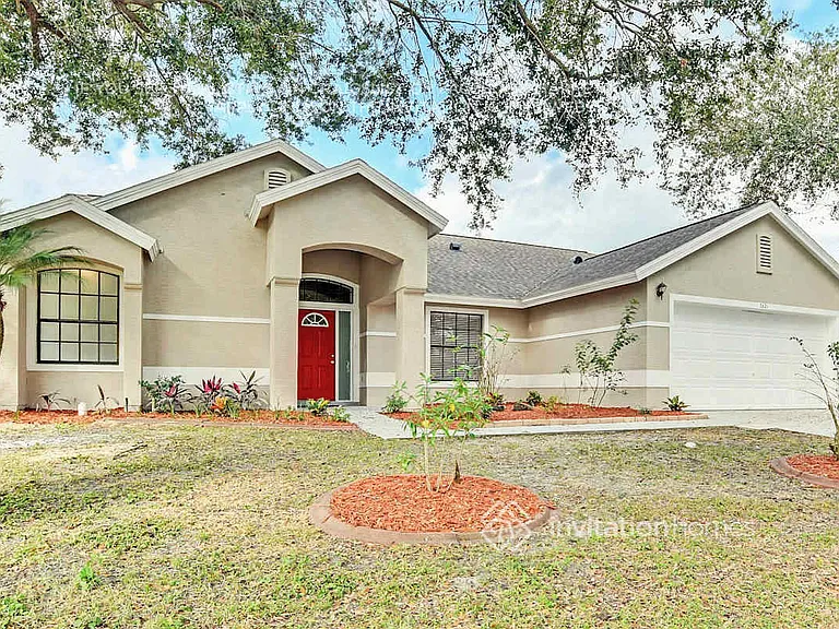 2621 Alclobe Cir — Photo 2