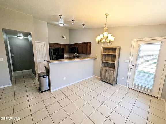 5th image of 6060 Westeria Ln