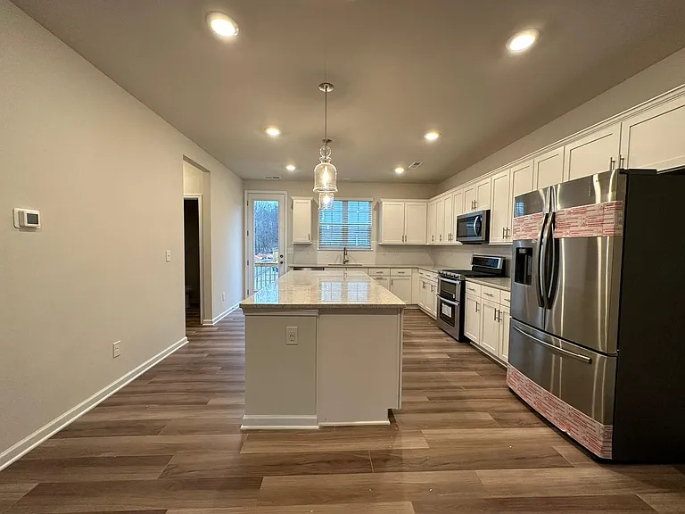 10008 Hemingway Pl — Photo 7