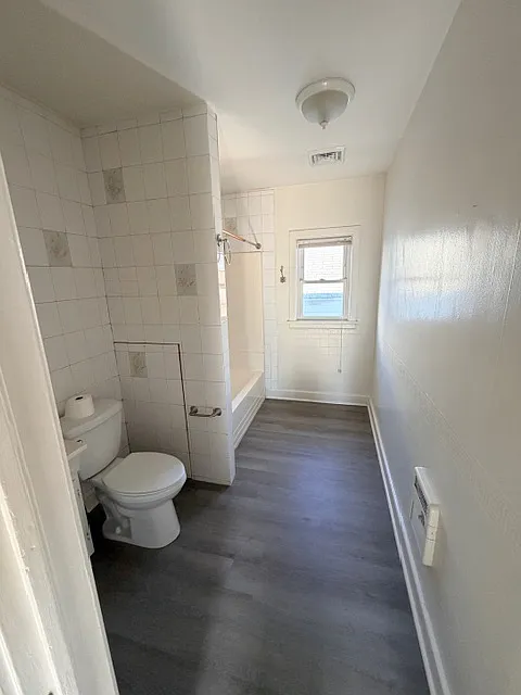 3 bed, 1100 sqft, $1,525 — Photo 4