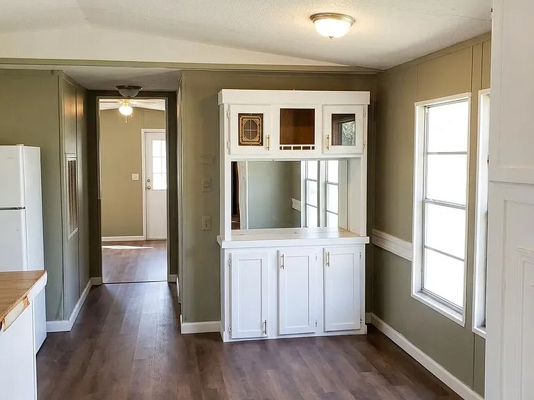 900 Stewart St #27 — Photo 3
