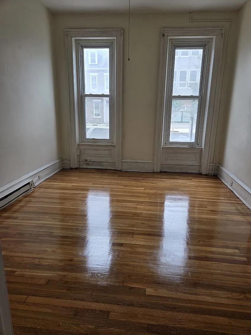 1 bed, $1,300 — Photo 4