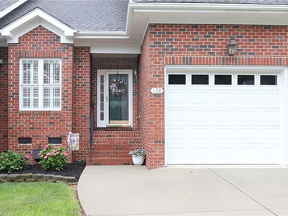 2nd image of 128 Olde Manor Ct
