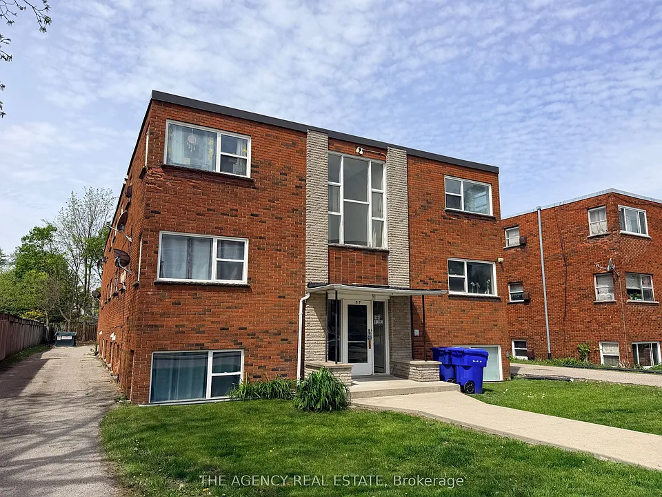57 Oliver St #304