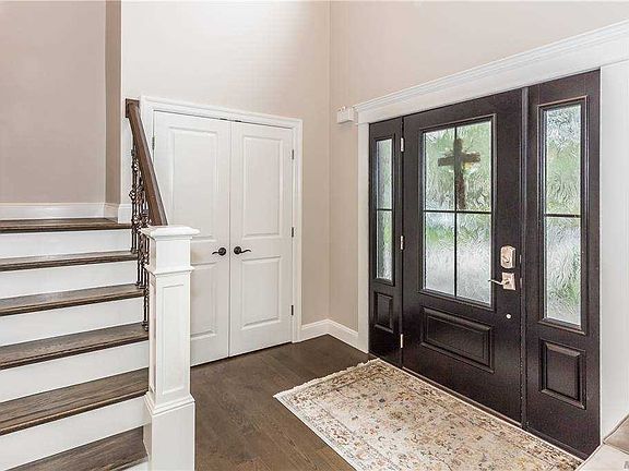 3rd image of Winslow Ln