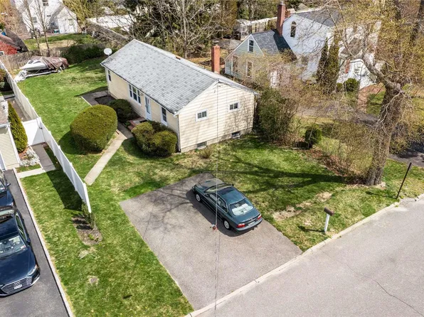 49 E 24th Street, Huntington Station, NY 11746