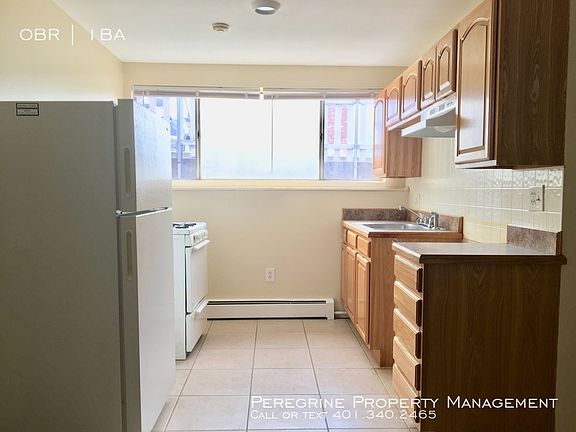 3rd image of 54 Sutton Ave APT 4