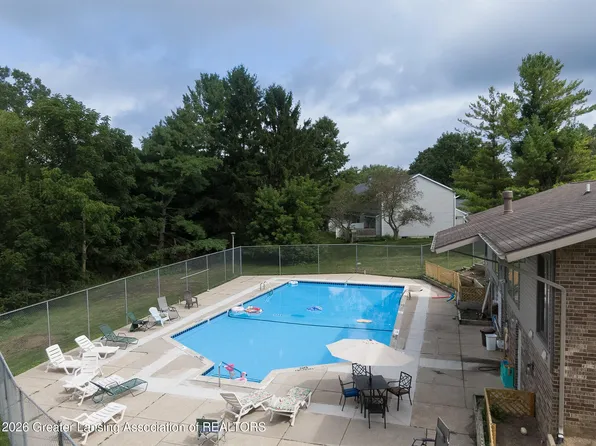 5411 Maple Rdg #74, Haslett, MI 48840