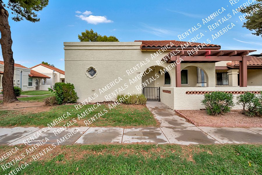 1st image of 5136 E Evergreen St Unit 1132