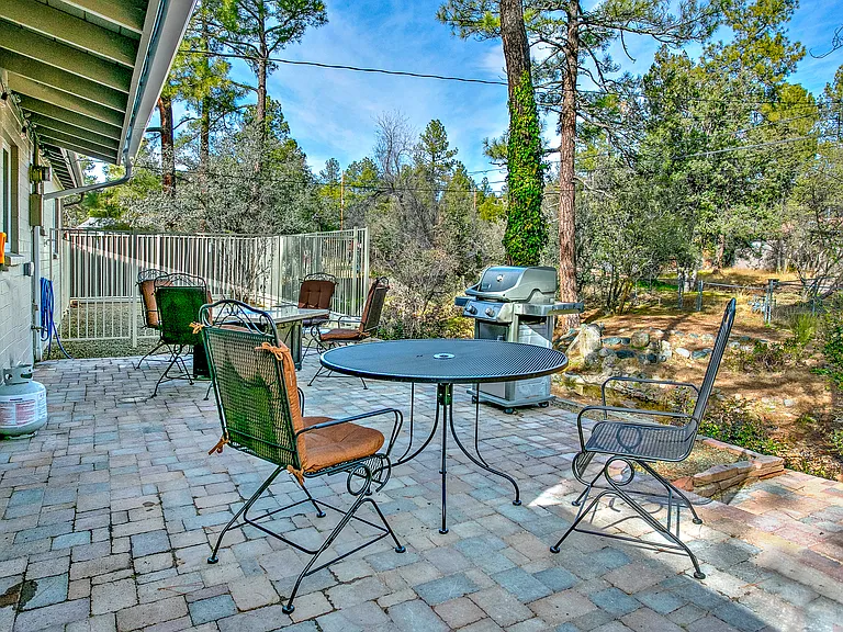1608 W Thumb Butte Rd — Photo 17