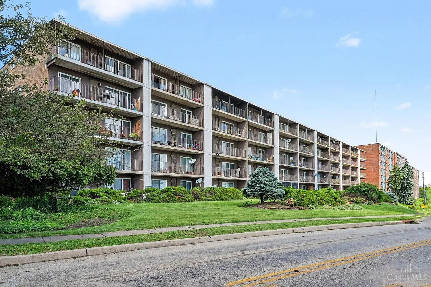 2 bed, 2.0 bath, $1,500 — Photo 2