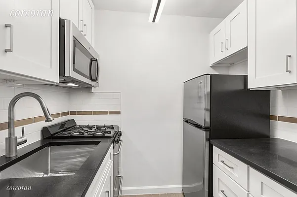 Rented by Corcoran | media 12