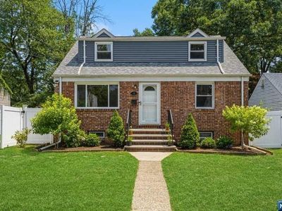 15 Brown Pl, Bergenfield, NJ, 07621