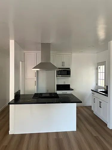 1082 Lewis Ave #A Photo 1