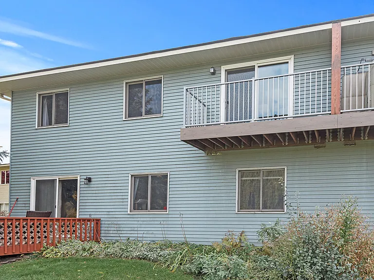 797 Parkside Dr — Photo 28