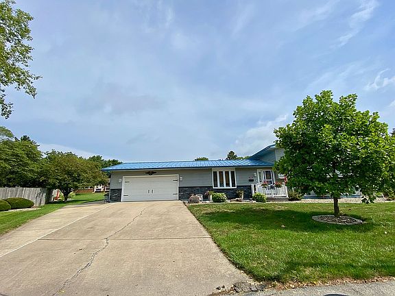 2nd image of 532 Reid Pl