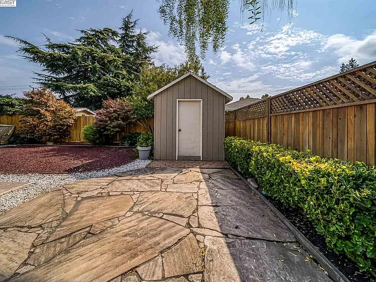 1212 Windermere Ave — Photo 25