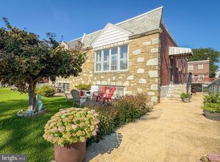 7842 Brier St, Philadelphia, PA 19152