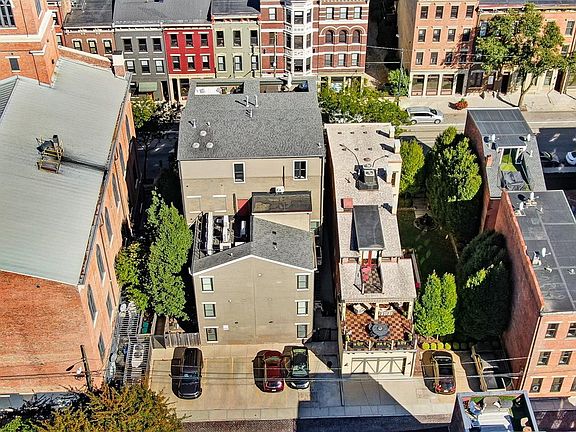 5th image of 1421 Race St Unit 2