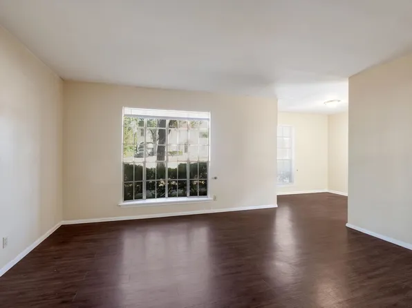 San Pedro, 2551 San Pedro Ave #209, San Antonio, TX 78212